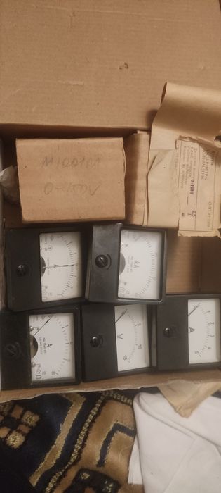 Приборы аналоговые амперметр-вольтметр