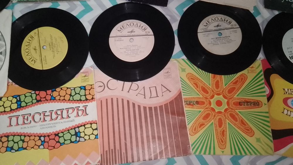 Продам пластинки в качестве декора