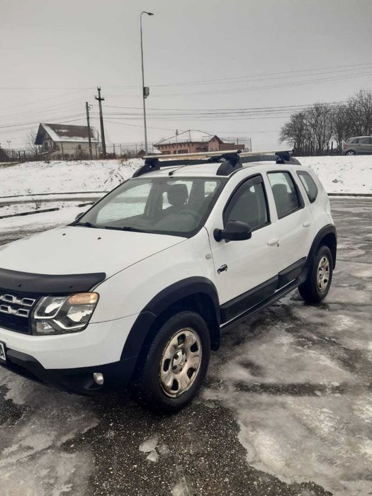 Vand Dacia Duster 2014  pret 4500 Euro negociabil