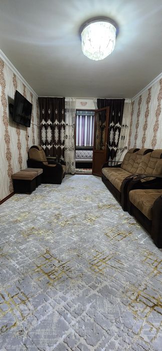 Срочно продается 2 ком ... квартира ул.Гагарина Азиз базар