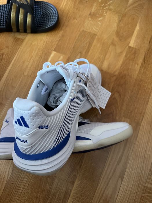 Adidas stabil 16