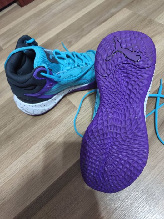 Adidas gheata Puma-  noi