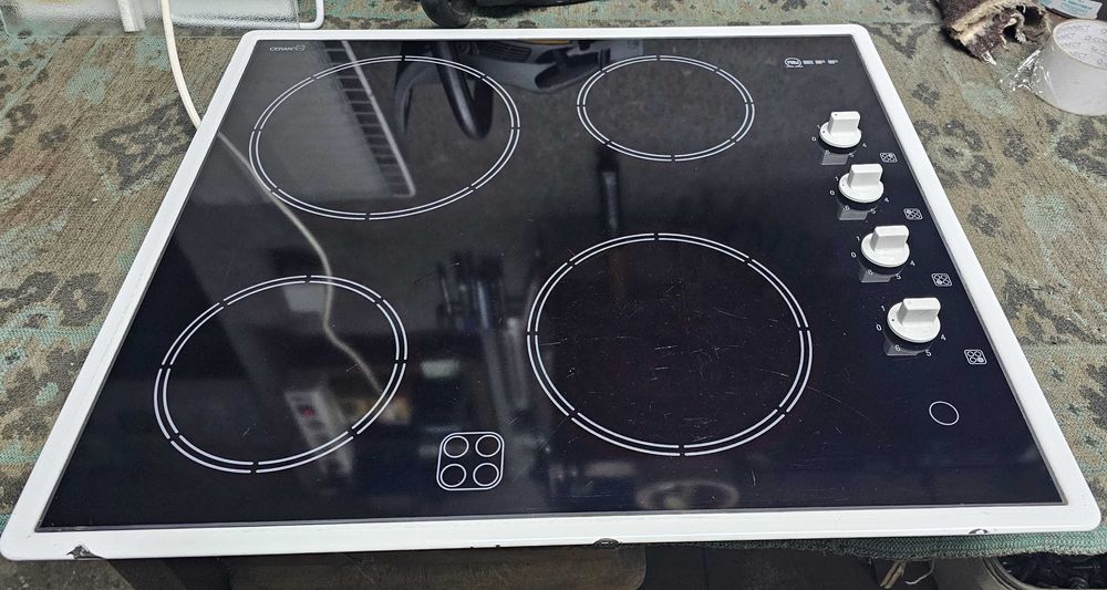 Плот за вграждане NEFF – 4 зони с механично управление