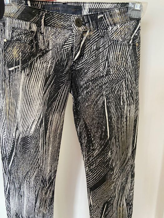 Дънки Guess с ниска талия