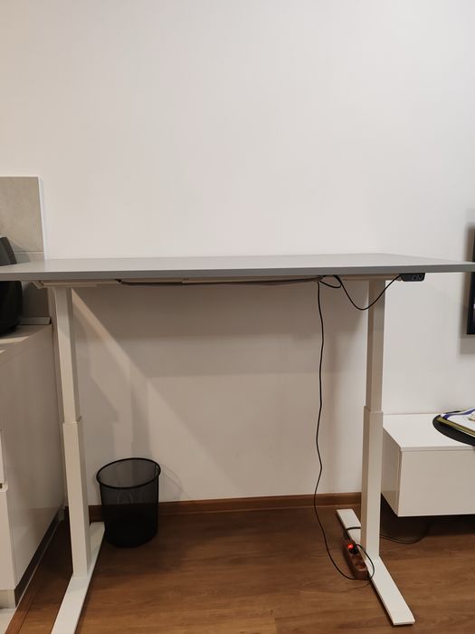 Masa de Birou reglabil/standing desk IKEA RODULF