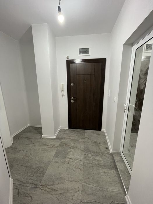 Продава се Двустаен апартамент в Бургас, Лазур - 70 кв.м за 2136 €/кв.м - Снимка #3