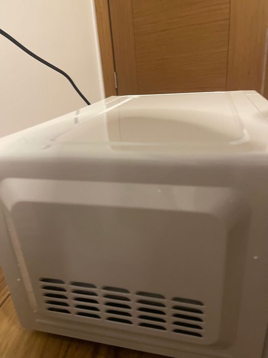 Микровълнова фурна Cecotec ProClean 2010 – чисто нова