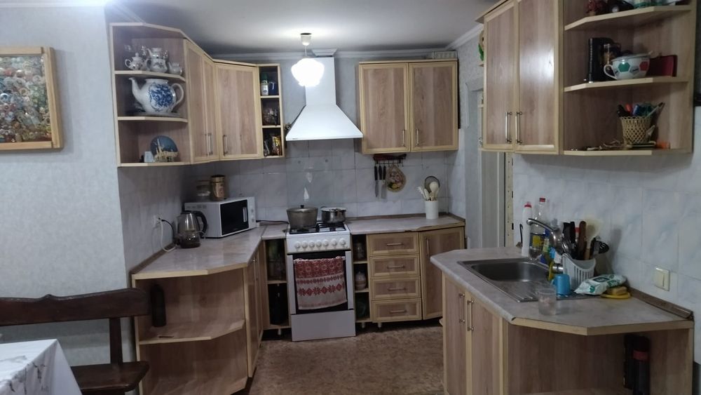 Продам кухонный шкаф