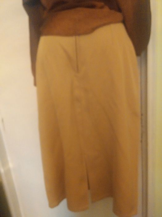 Accesorii ,Fuste stofa  groase și mai subțiri, preturi atractive