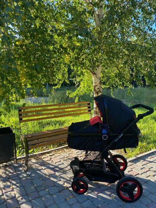 Коляска срочно продам