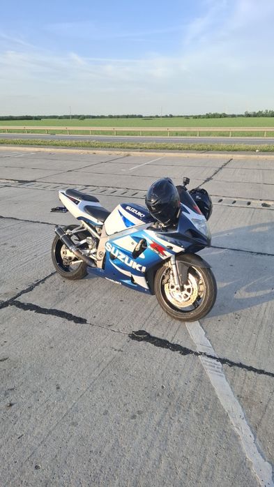 Suzuki gsxr 750 k1
