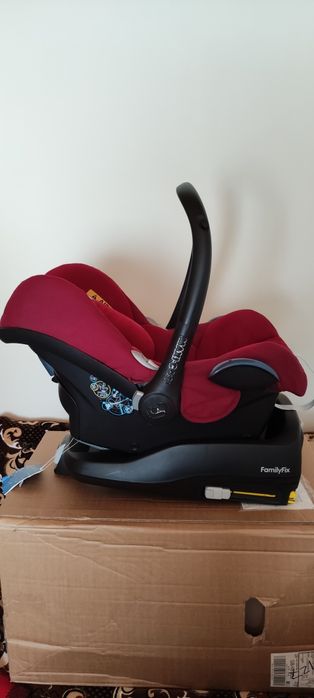 Комплект столчета с база Maxi Cosi Family fix, Cabrio fix и Pearl
