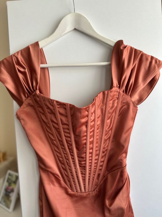 Официална рокля Lorreti