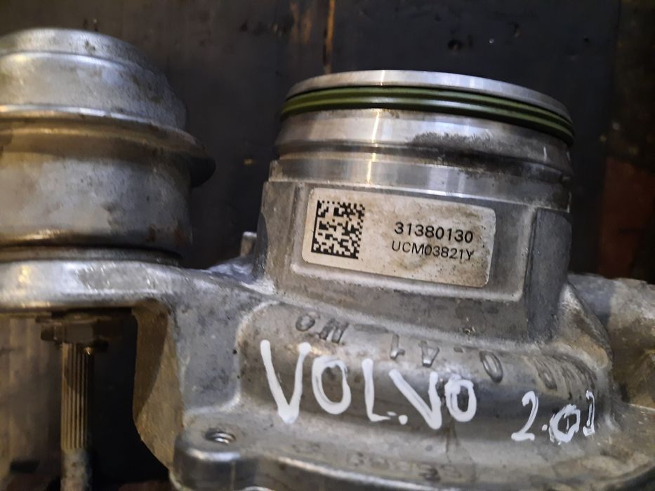 Turbina turbosuflanta volvo v40 2.0d d4204t v60 2.0d 31380130