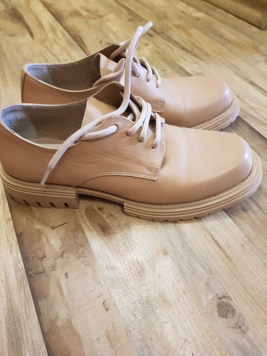 Vand pantofi dama