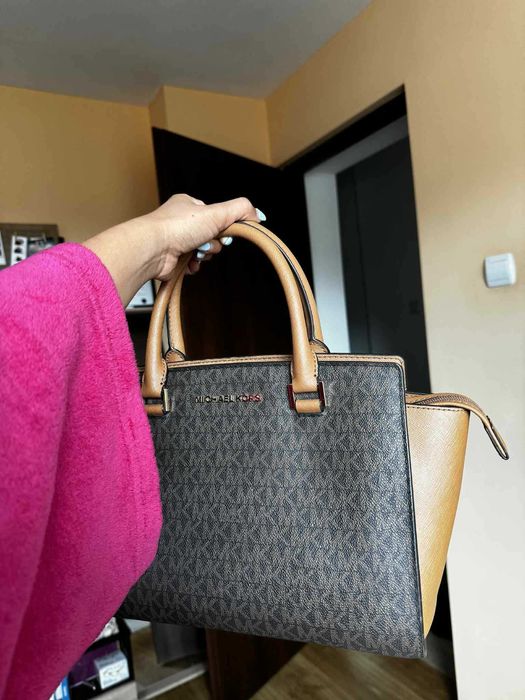 Оригинална чанта Michael Kors – отлично състояние