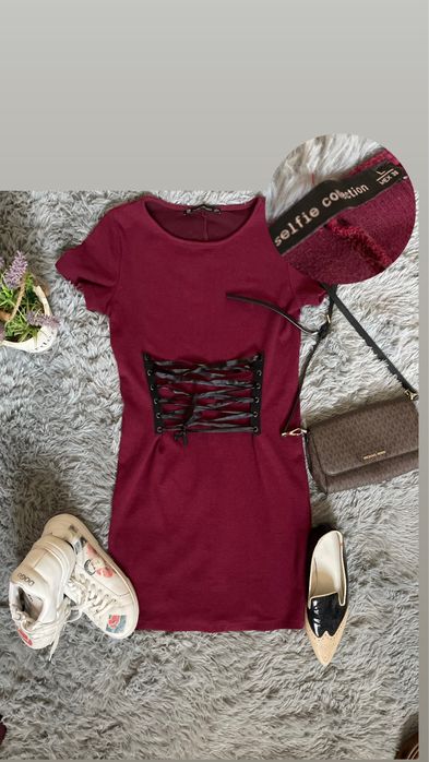 Девчата , платья на праздники , корпоративы ! Дешево ! Срочно !