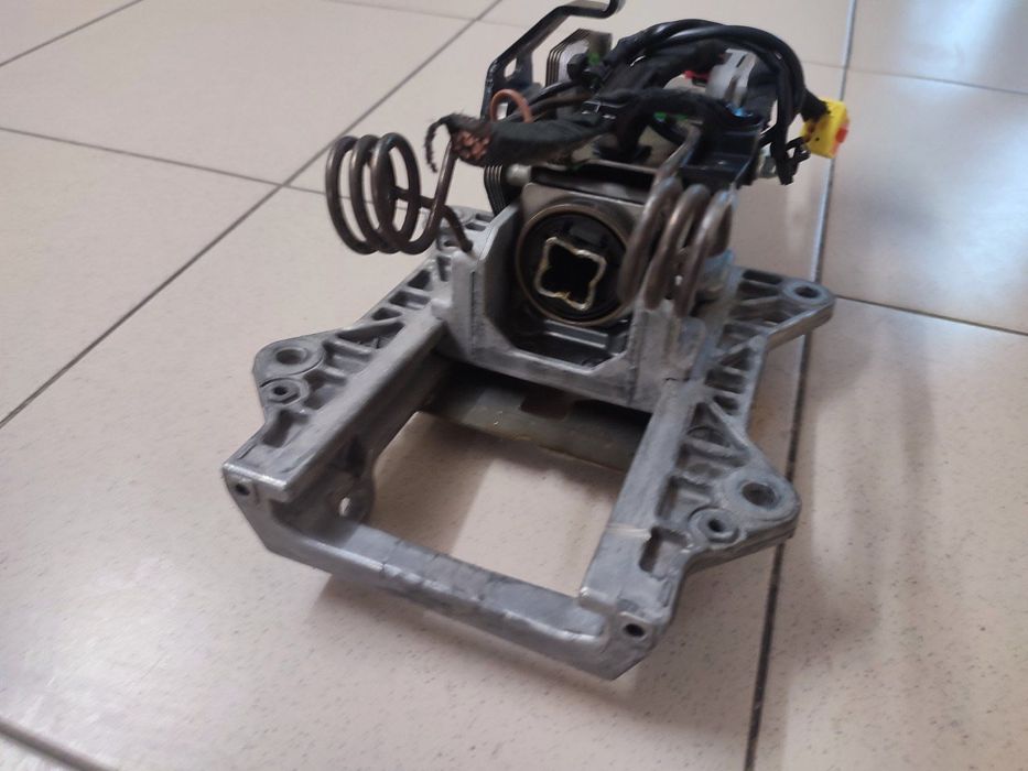 Кормилен прът за VW Golf 5