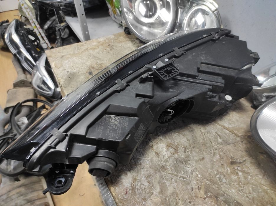 Десен фар фарове Ауди А4 Б9 фейслифт desen far farove bmw a4 b9 face