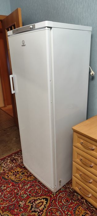 Морозильная камера Indezit