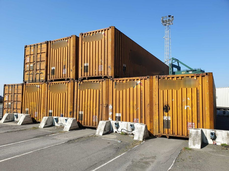 Container maritim 45HC, 13,7m L pentru constructii