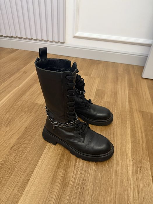 Продаю зимние ботинки