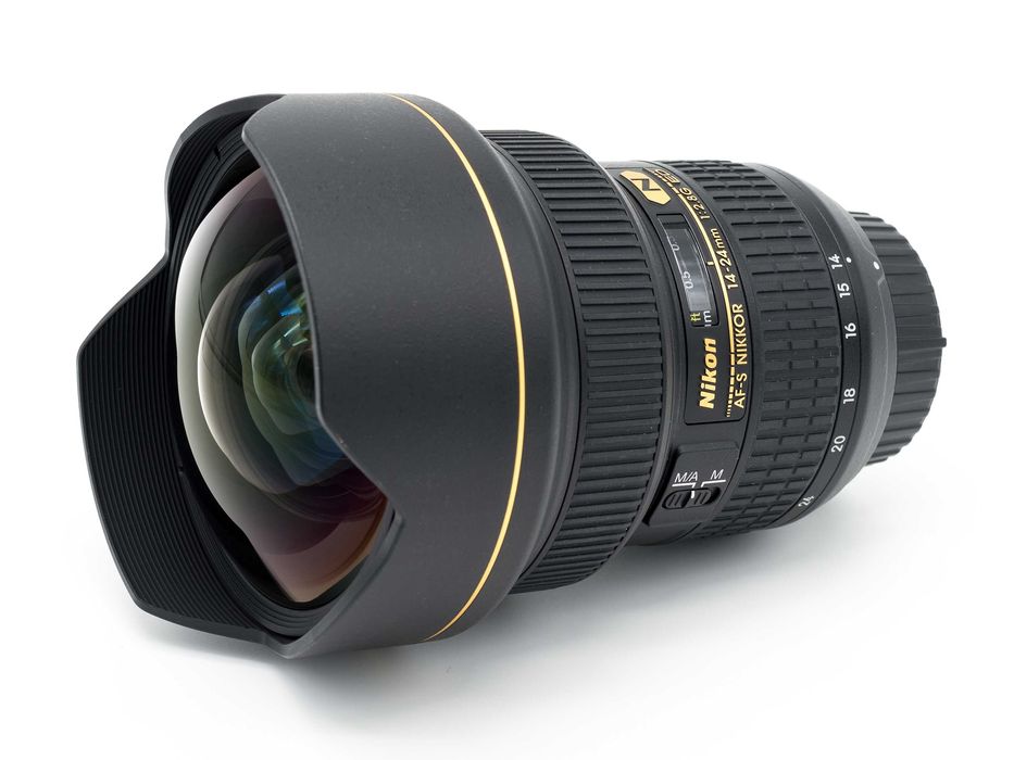 Продаю фототехнику Nikon FX в состоянии НОВОЙ! Минимальный пробег.