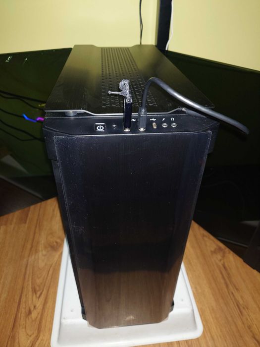 Gaming PC Компютър за игри  AMD RYZEN 7 5700X 3D RTX 3080