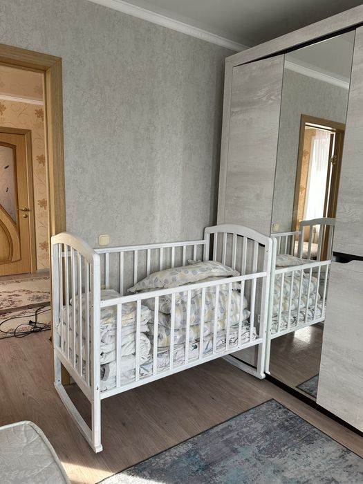 Детская кровать белая