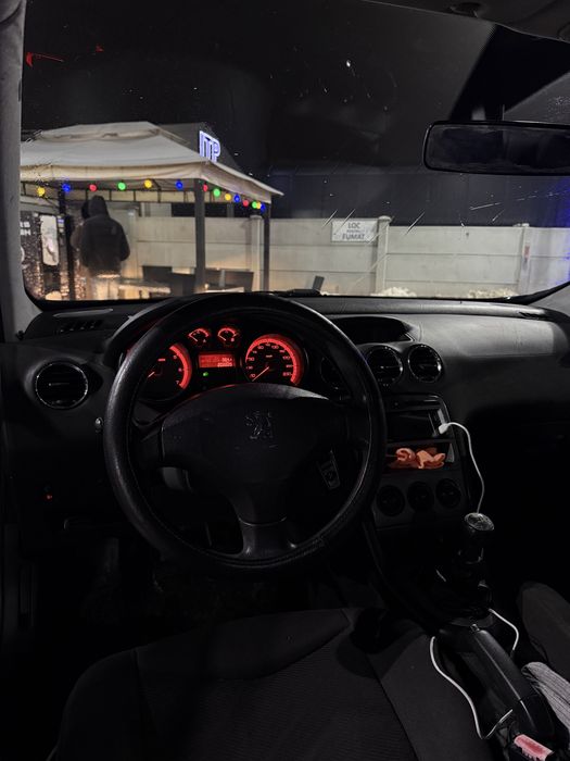 Peugeot 308 1200€ negociabil