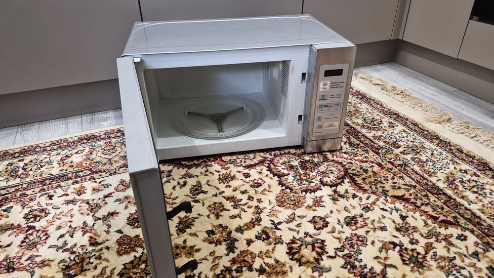 Микроволновка рабочая