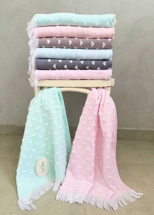 Полотенца в ассортименте