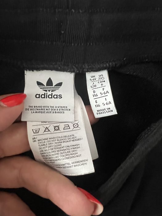 Trening adidas 5-6 ani!