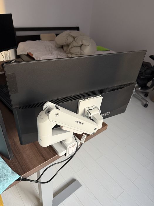 Monitor LED Lenovo  27" Full HD + suport birou