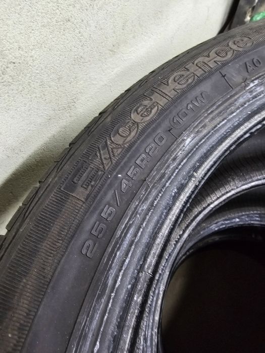 Гуми  255/45/20 Goodyear