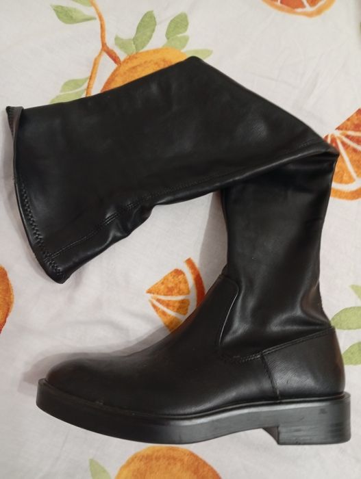 Cizme noi lungi Stradivarius Nr 37 și 39