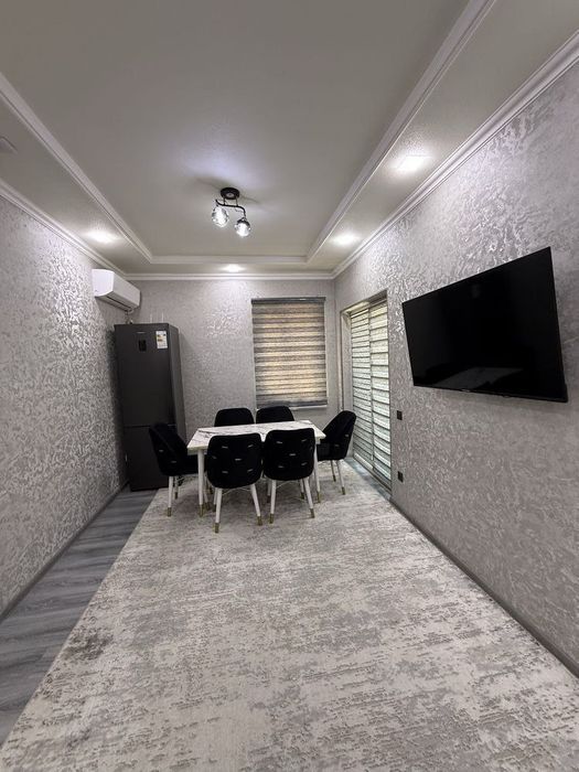 Яшнабад 2комнатная квартира продаётся!