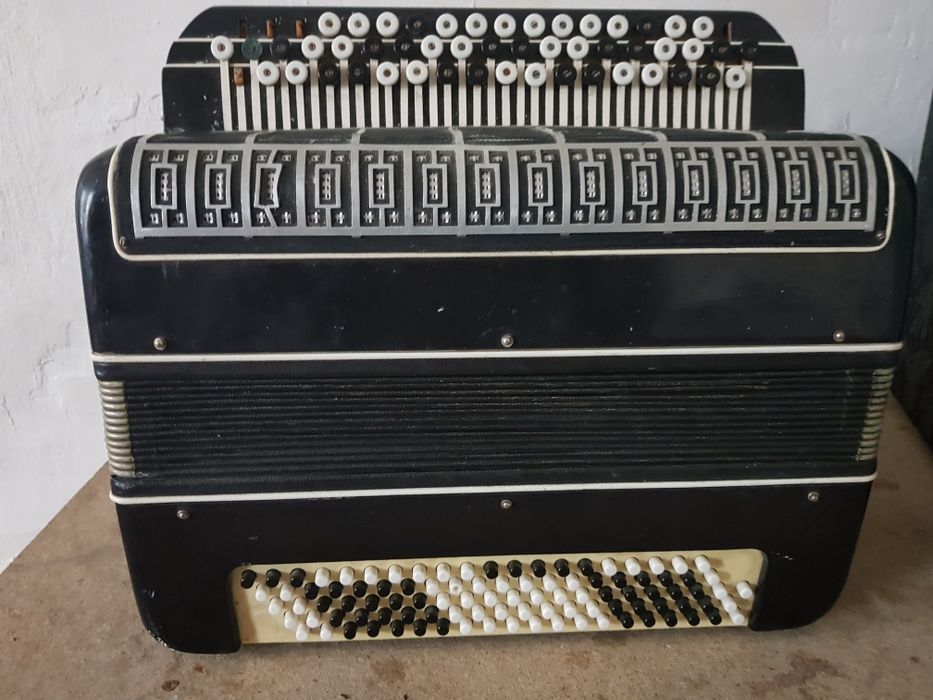 Баян Баян Сырнай