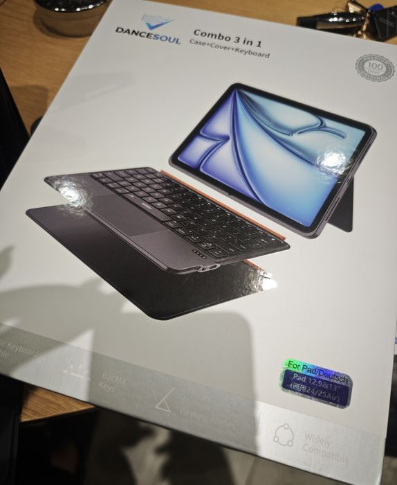 Продавам чисто нов, неизползван калъф с клавиатура и тракпад Dancesoul Combo 3 in 1 (Case + Cover + Keyboard)12.9" и 13"