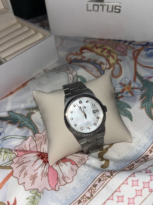 LOTUS womens cream 316L stainless steel watch  L18838/1