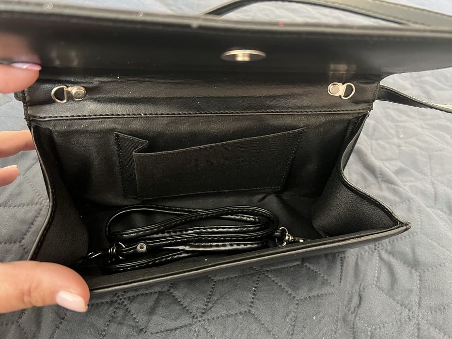 Малка вечерна или бална черна чанта