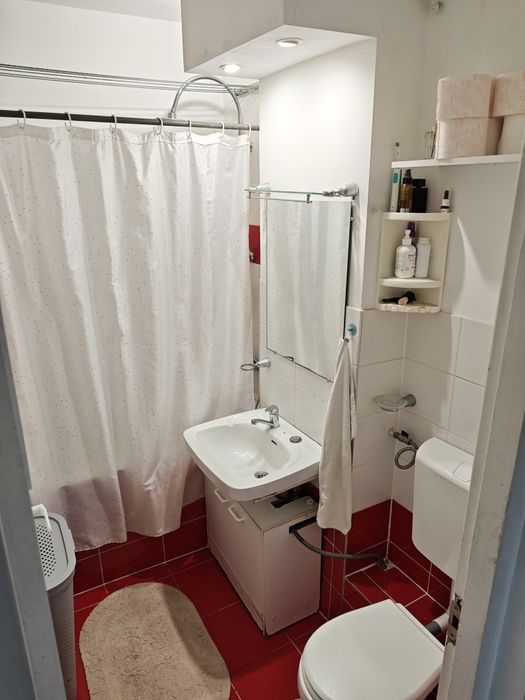 Închiriez Apartament Untold