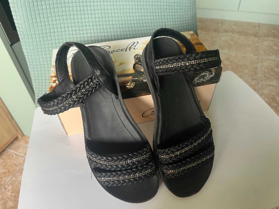 Летни сандали - различни