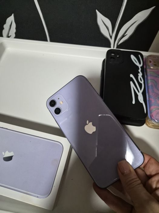 Телефон Ihone 11