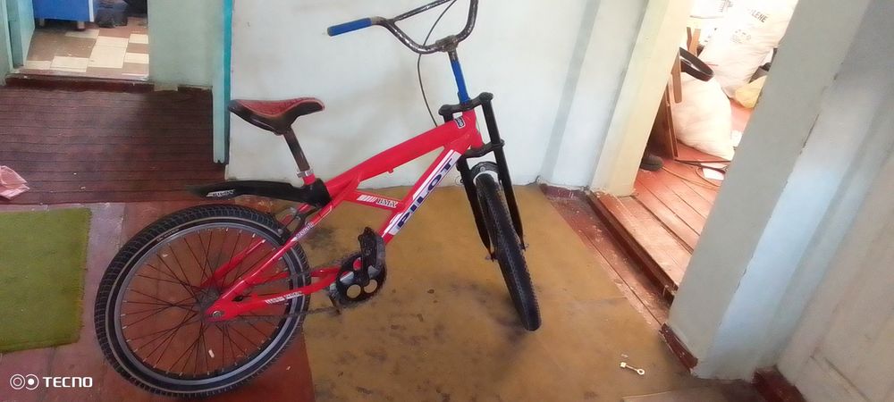 Velosiped sotiladi razmeri 20