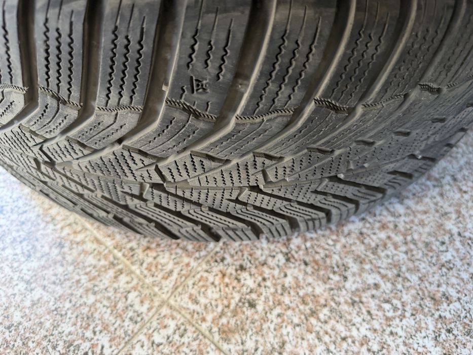 4x Anvelope Iarna Kumho WinterCraft 245/40 R18 97W XL DOT 2025 – aproape noi