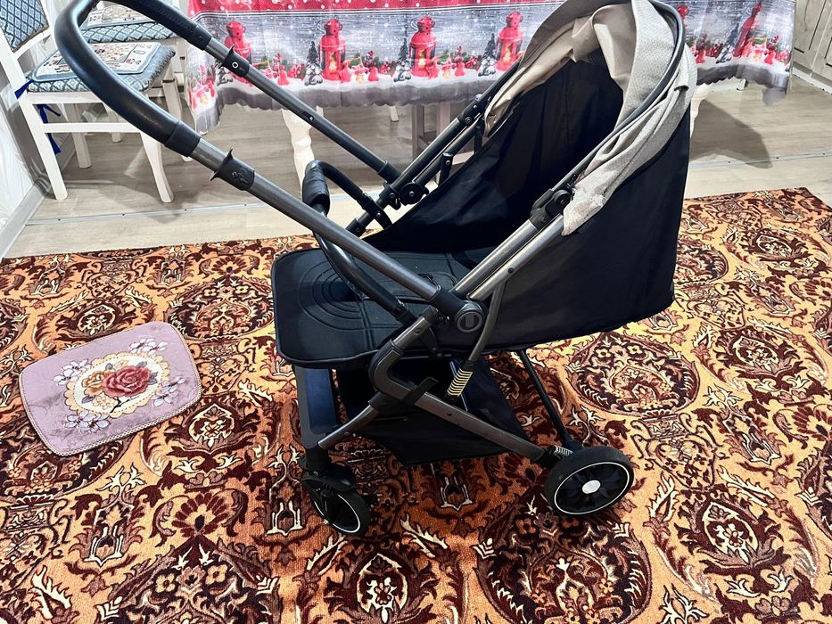 Коляска-чемодан.