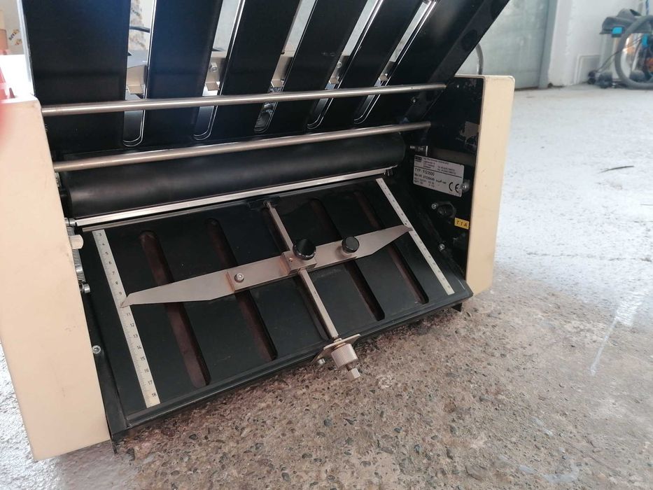 Masina profesionala de pliat si perforat FSK FG3500