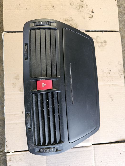 Grila aer centrala cu sertar Skoda Octavia 2 2004-2008 1Z0820951