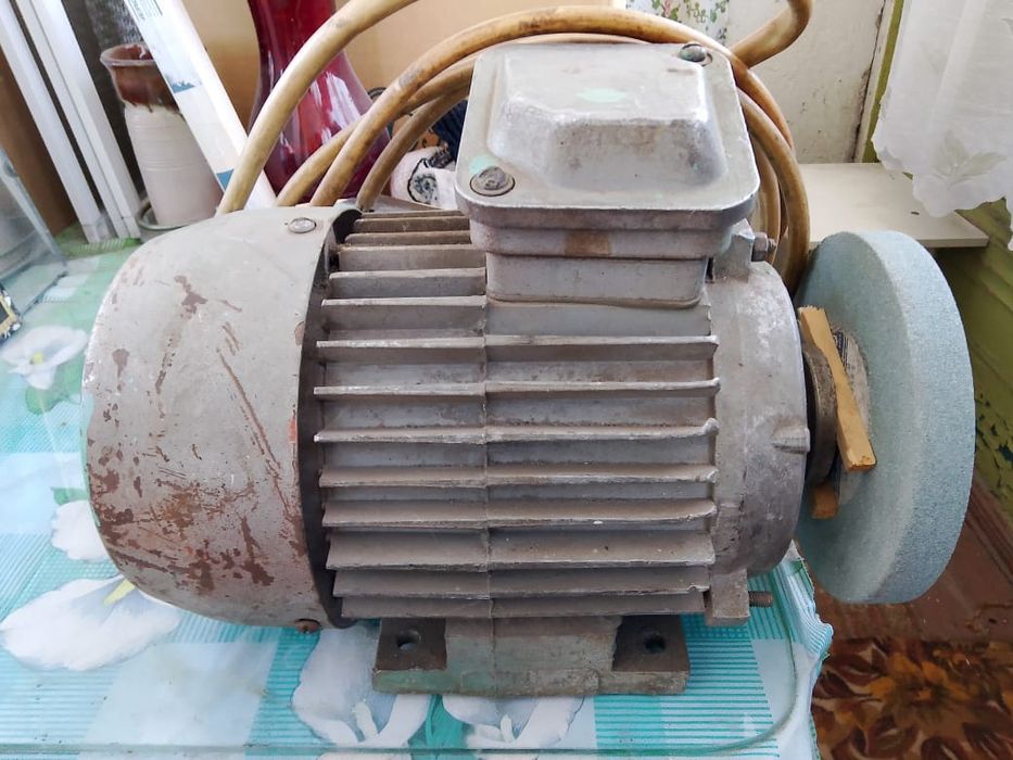 Двигатель точильный на 220 вольт